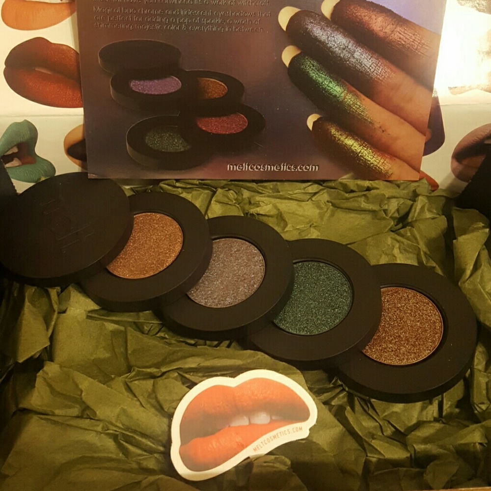 Melt cosmetics shape shift stack - Picture 3 of 4